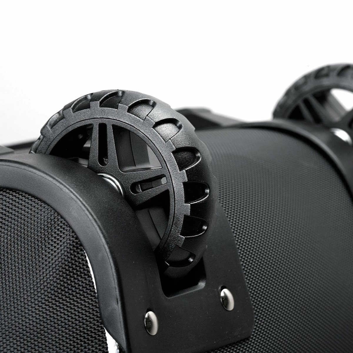 Hireko Orlimar 1680D Super Duty Deluxe Wheeled Golf Travel Bag - Image 3