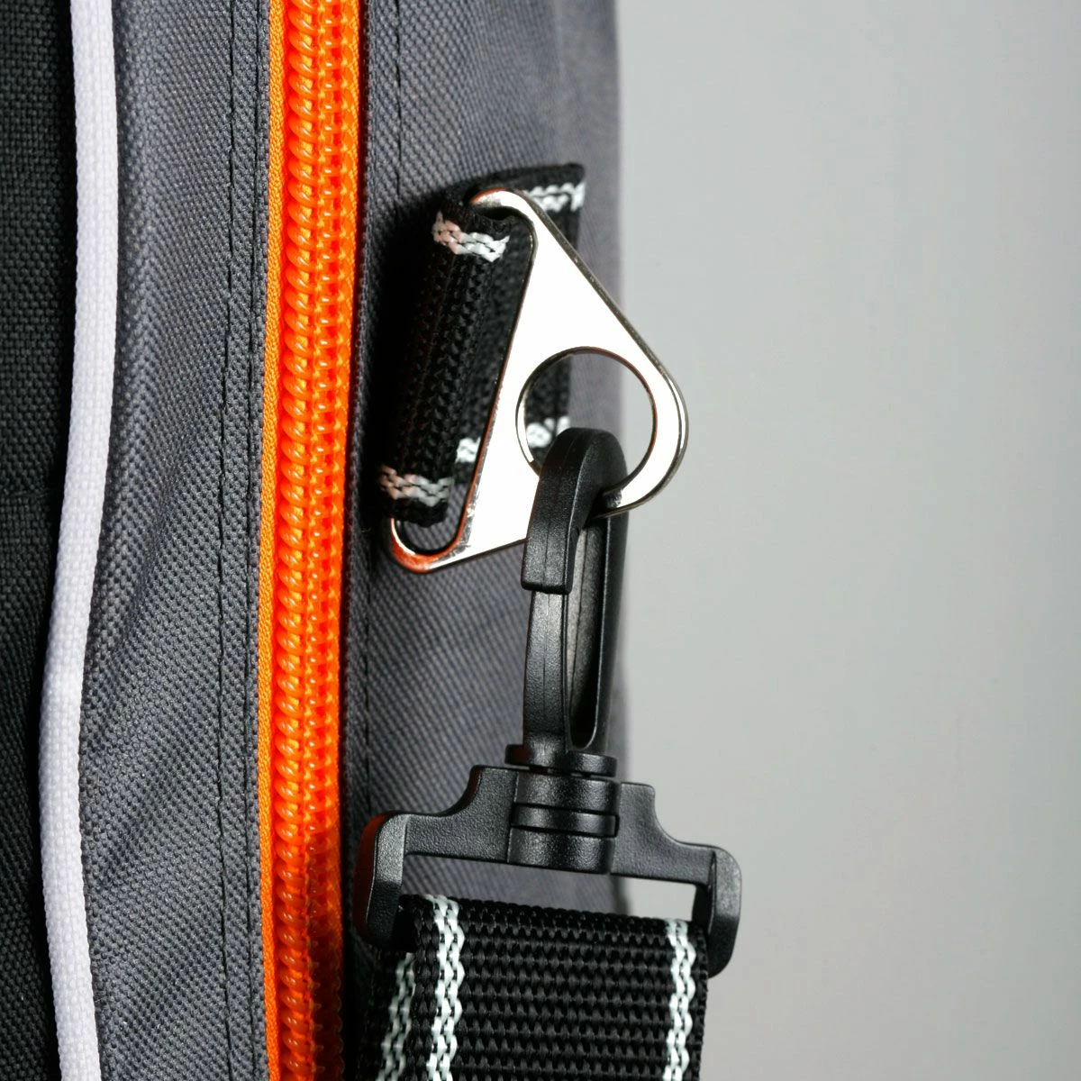 Hireko Powerbilt TPS Deluxe Wheeled Golf Travel Bag - Image 6