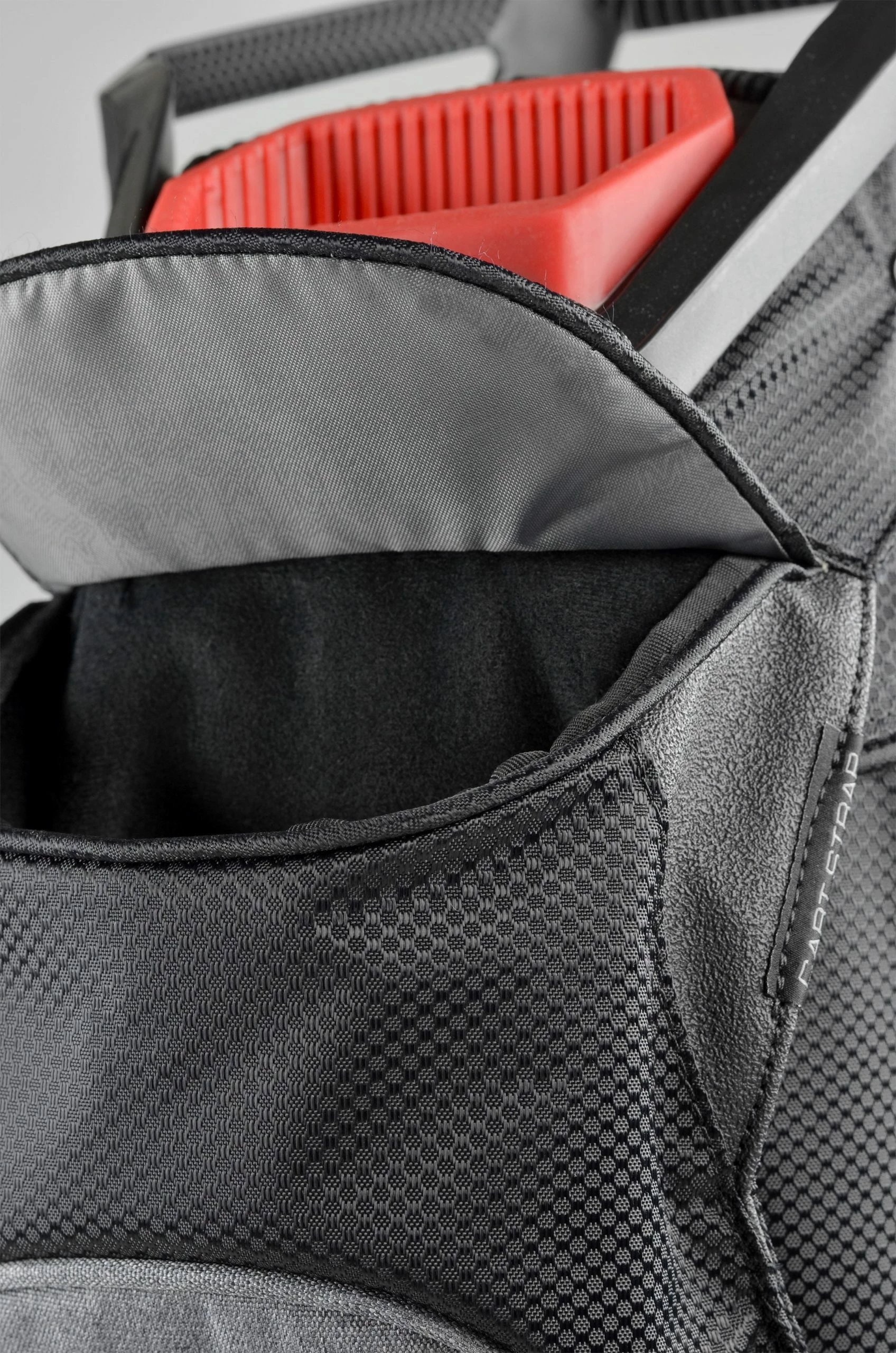 Sun Mountain C-130 14-Way Divided Golf Cart Bag - Image 13